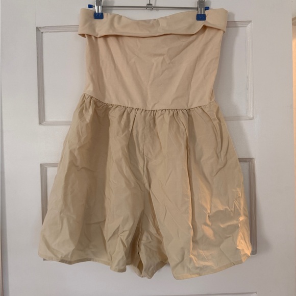 Cream Strapless romper - Picture 4 of 4